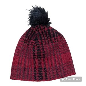 NWOT Christian Siriano Knit Pom Pom Beanie Winter Hat Plaid Red Black